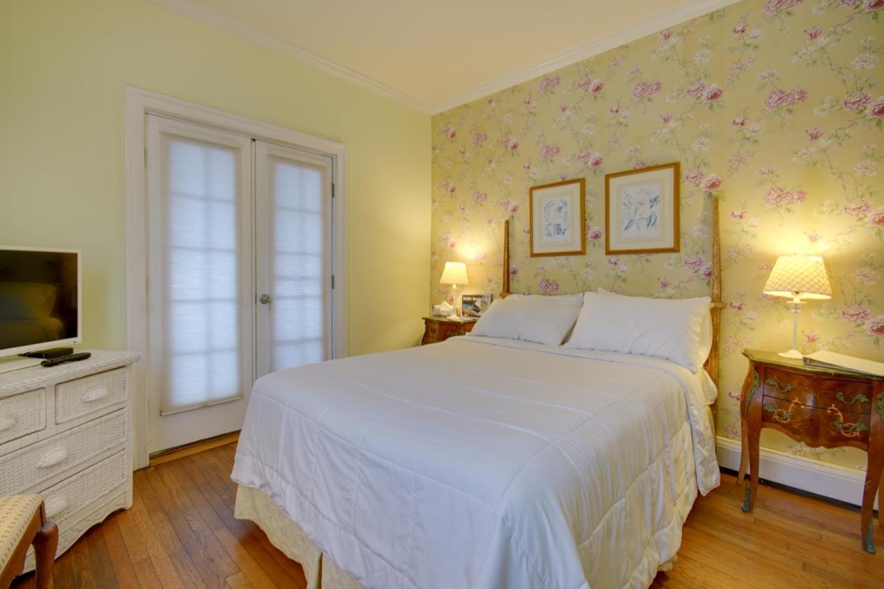 Veranda Room,1364416625:JPEG